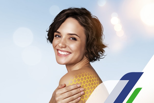 Mujer sonriendo, protección Protex